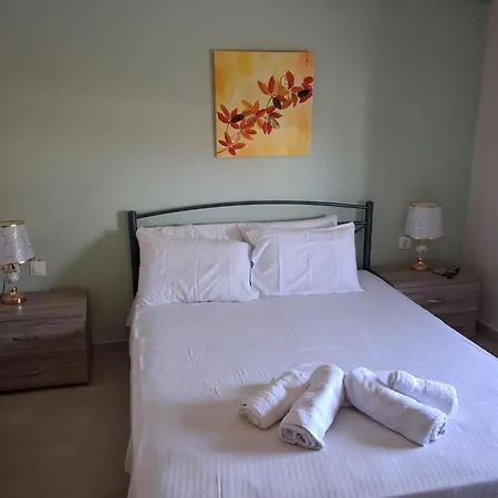 Daire Kalyves Holidays